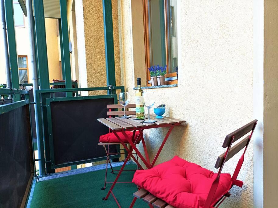 Modernes Apartment Mit Balkon Magdeburgo Esterno foto